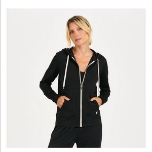 NWOT Vuori XS black Halo Performance hoodie